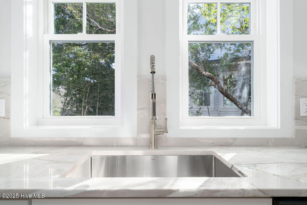 534 Chicamacomico Way