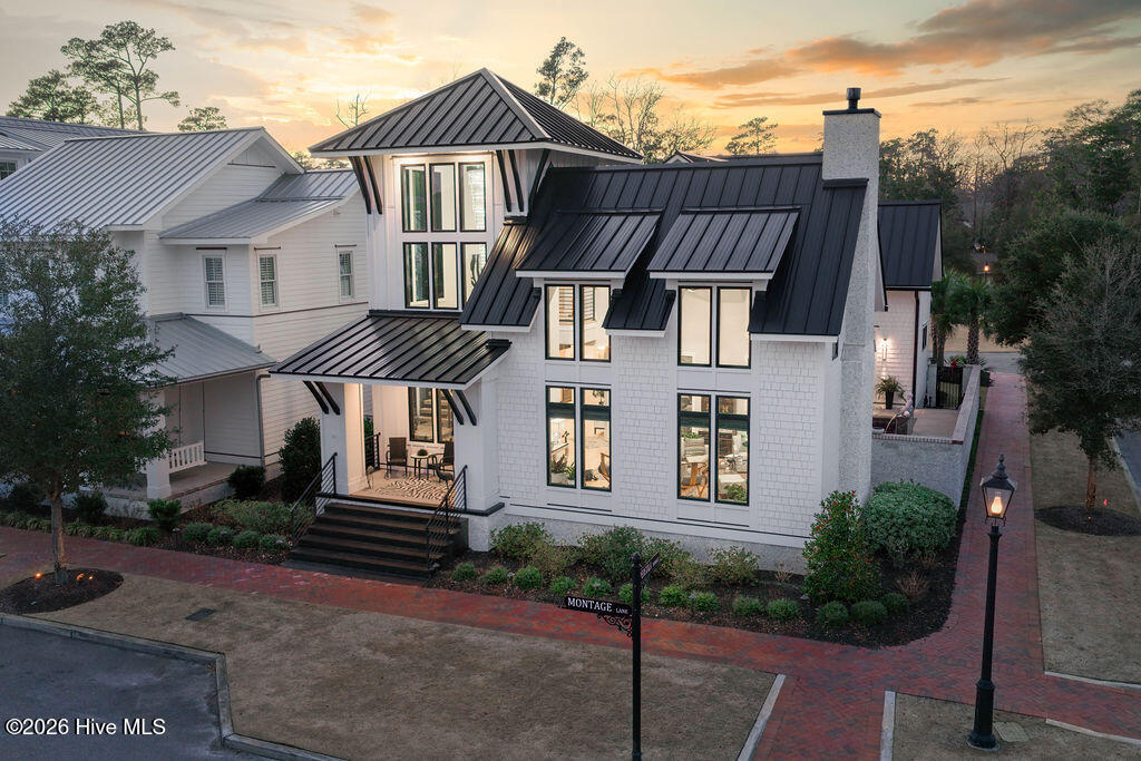 1827 Montage Lane