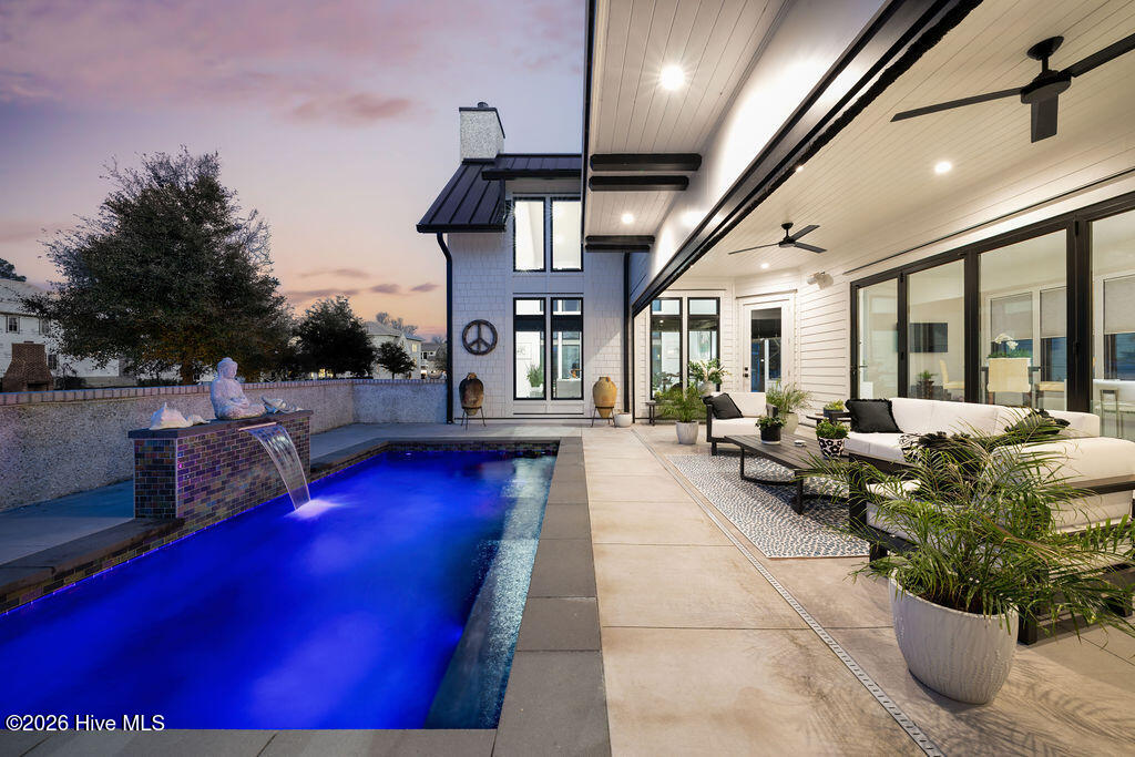 1827 Montage Lane
