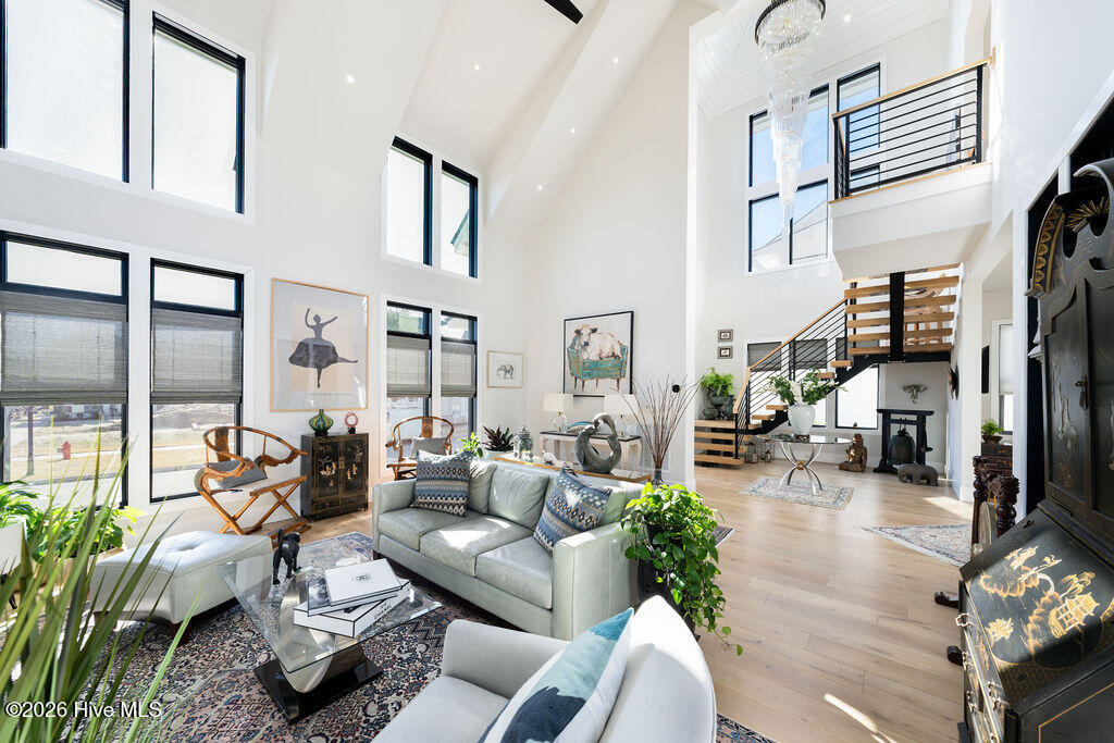 1827 Montage Lane