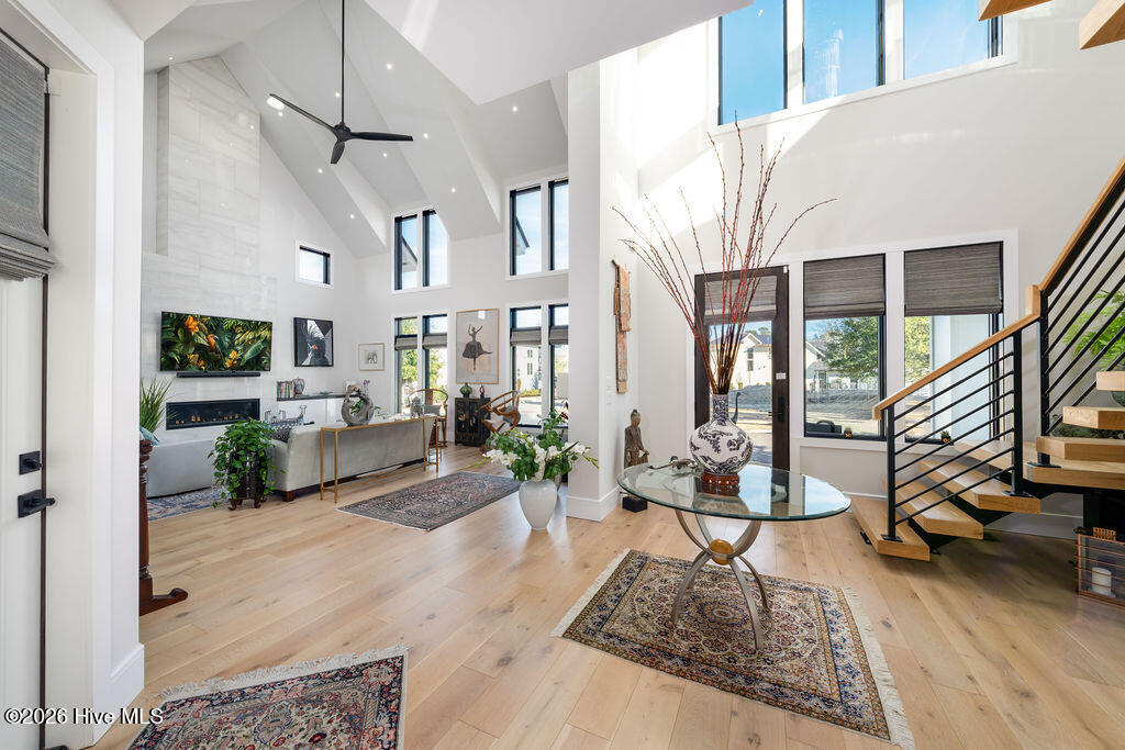 1827 Montage Lane