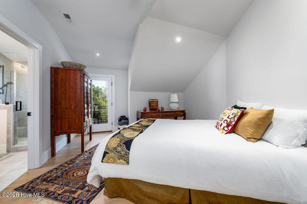 1827 Montage Lane