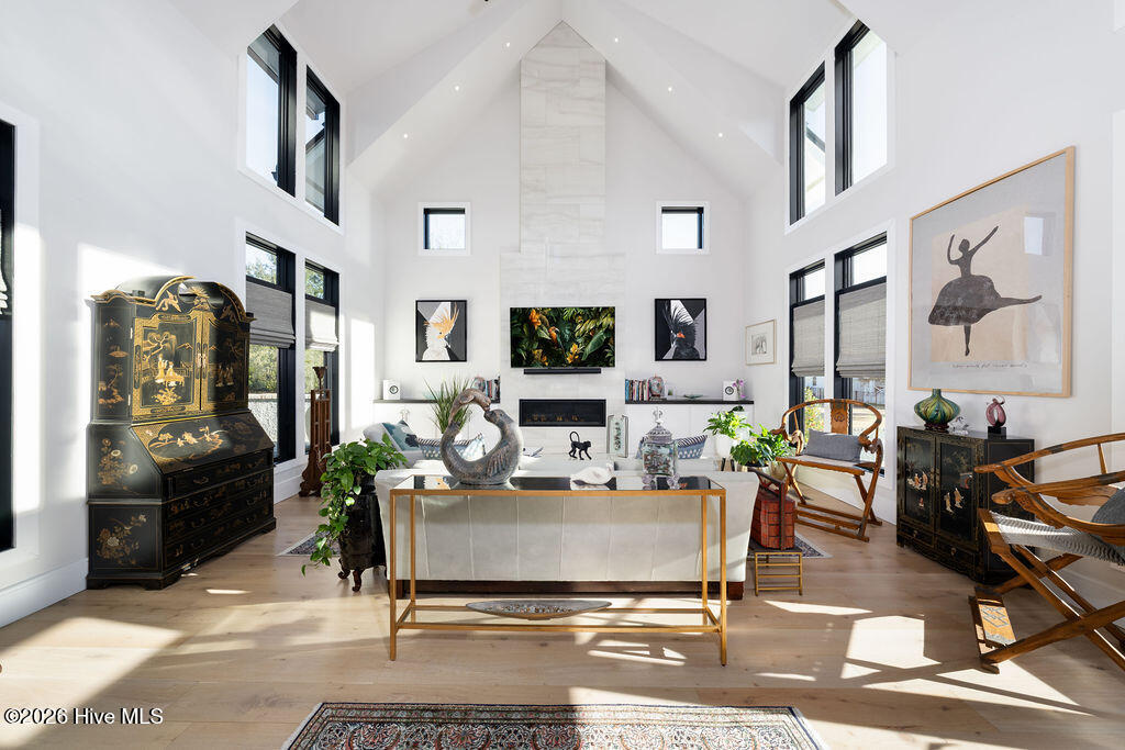 1827 Montage Lane
