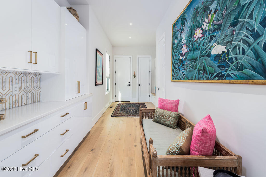 1827 Montage Lane