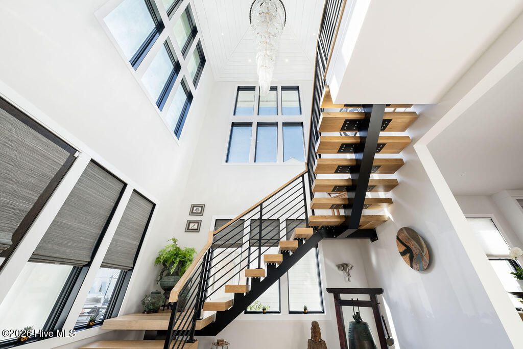 1827 Montage Lane
