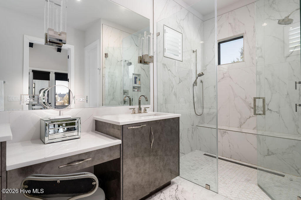 1827 Montage Lane