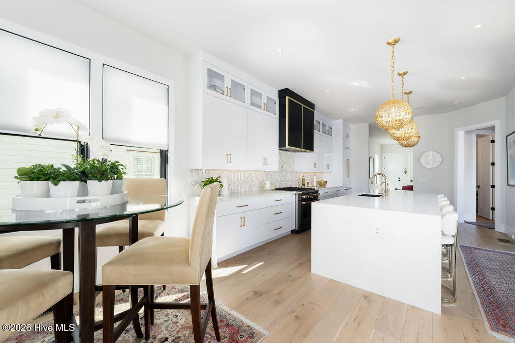 1827 Montage Lane