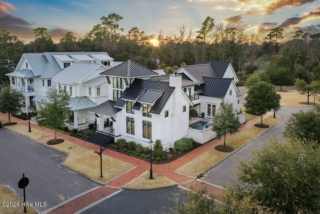 1827 Montage Lane