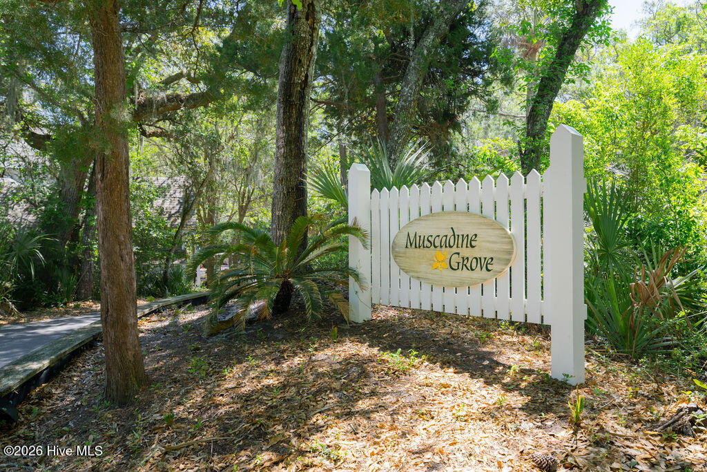 5 Grove Court