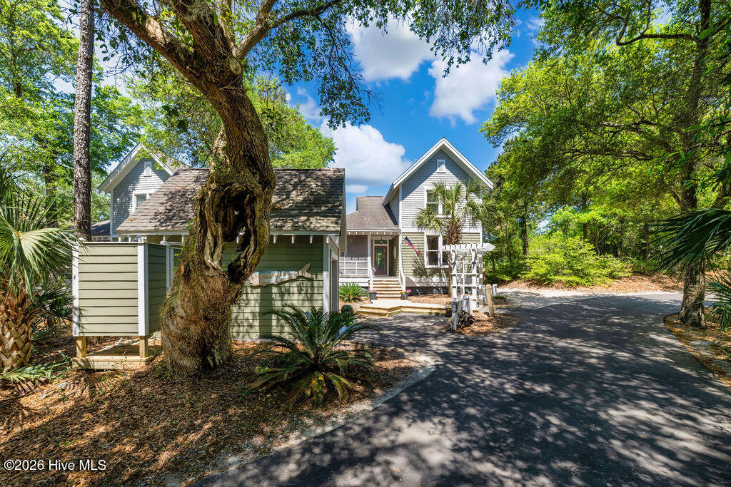 5 Grove Court
