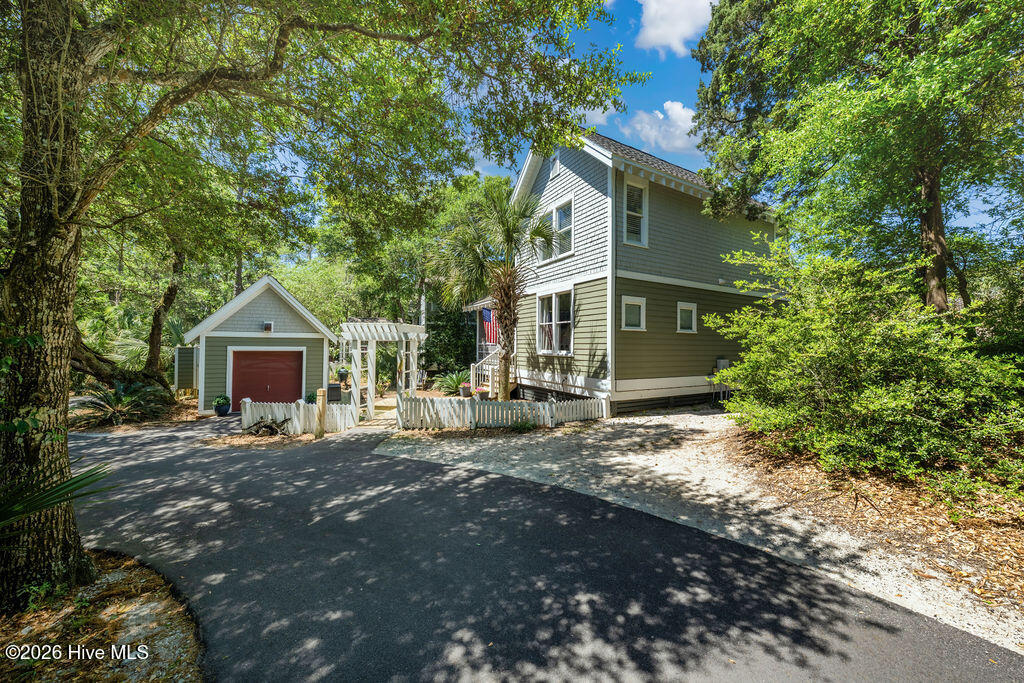 5 Grove Court