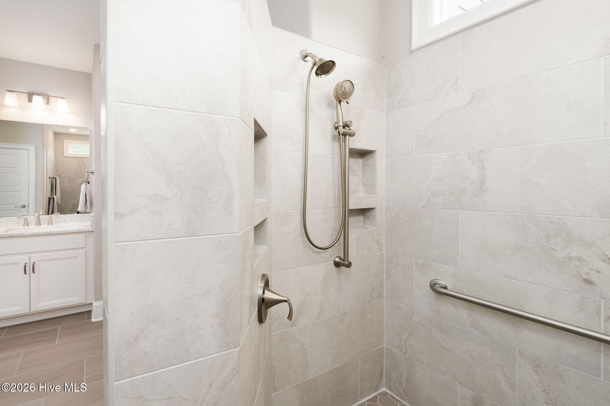 3795 Old Crabapple Court NE