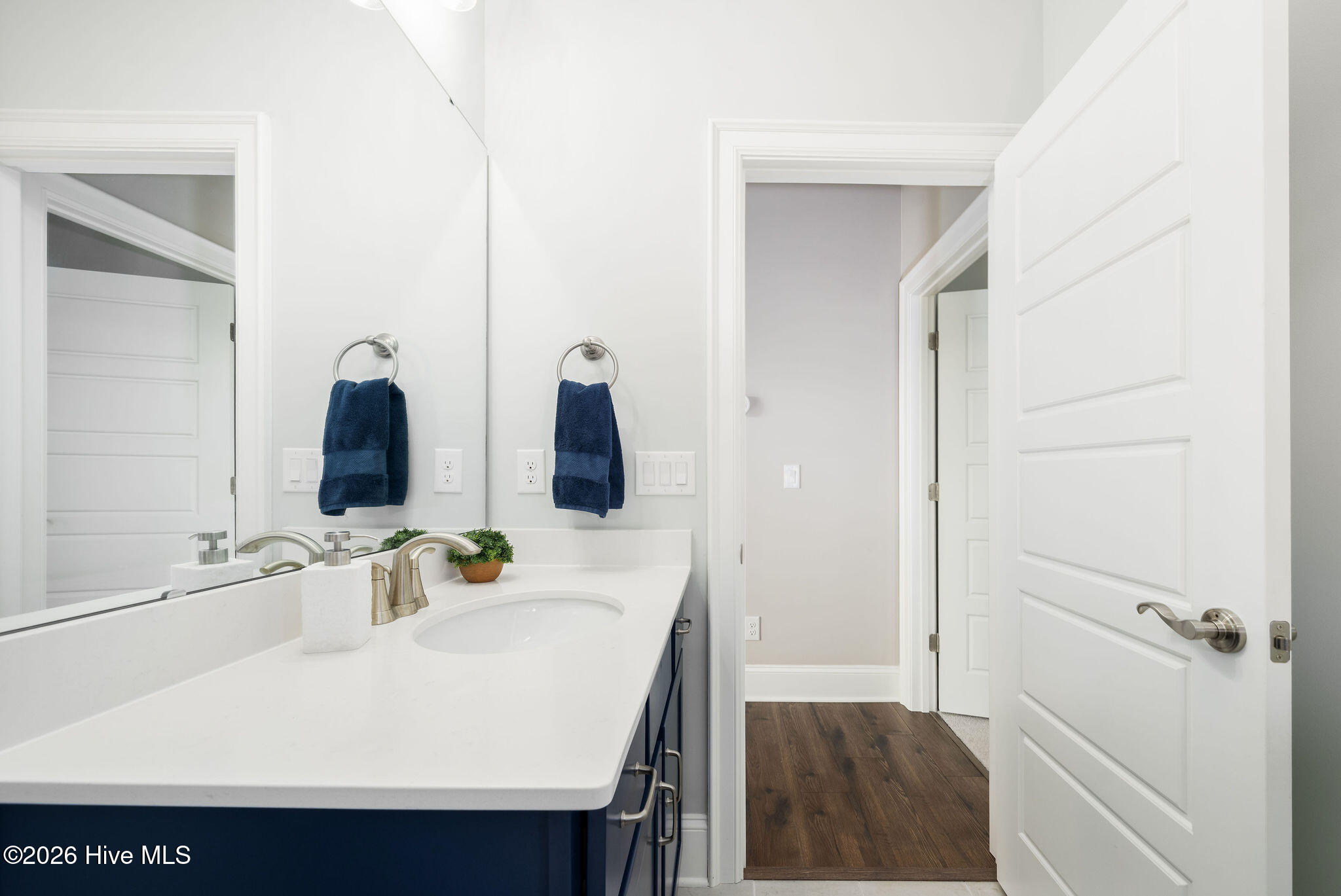 3795 Old Crabapple Court NE
