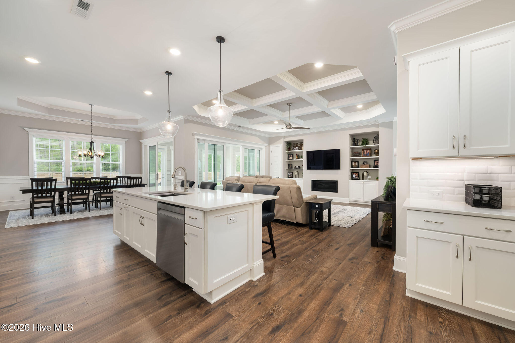 3795 Old Crabapple Court NE