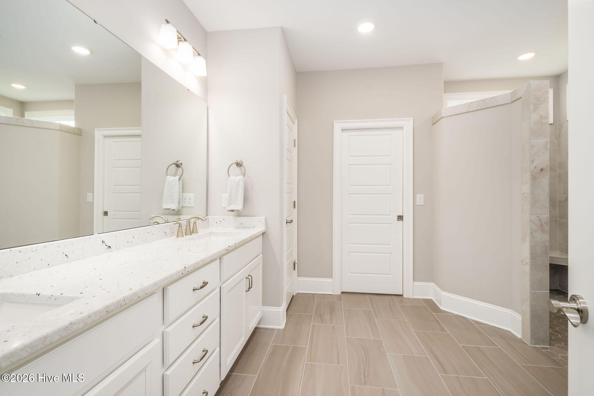 3795 Old Crabapple Court NE