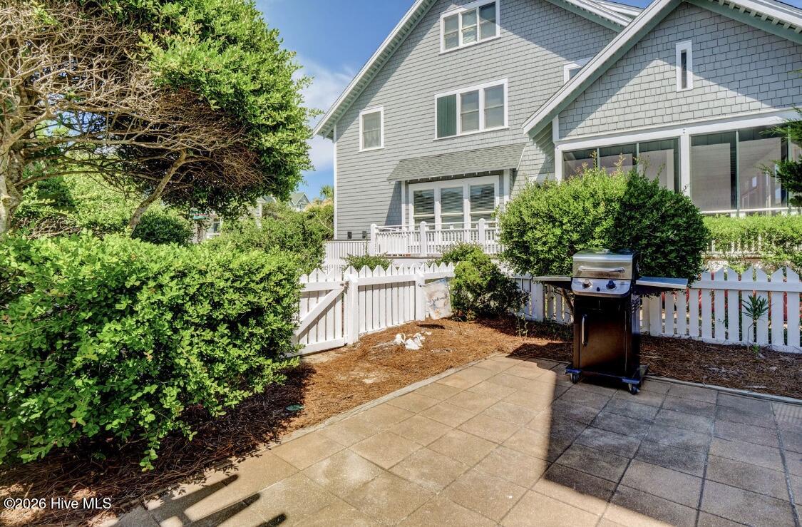 8 Scotch Bonnet Lane 8