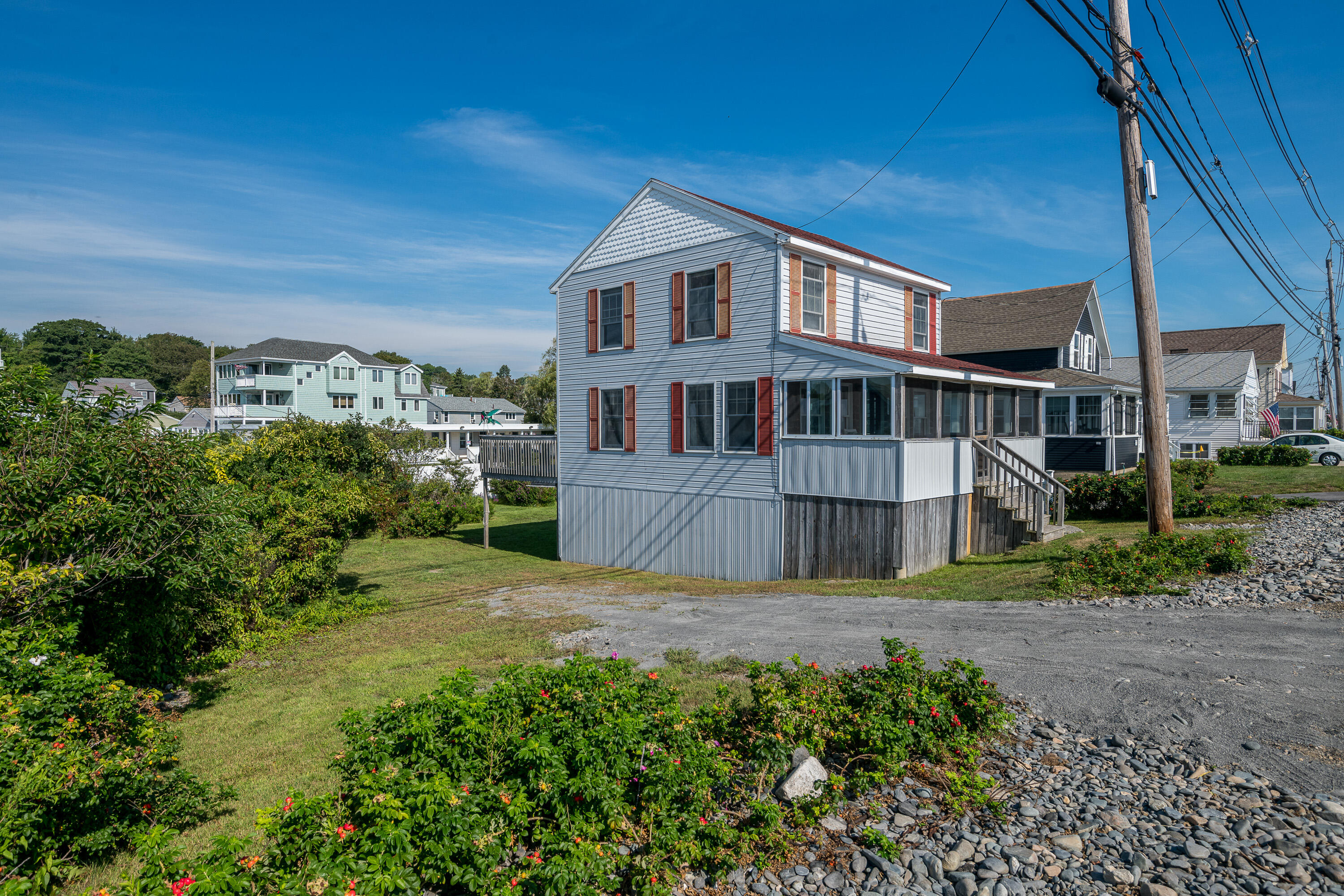 313 Long Beach Avenue