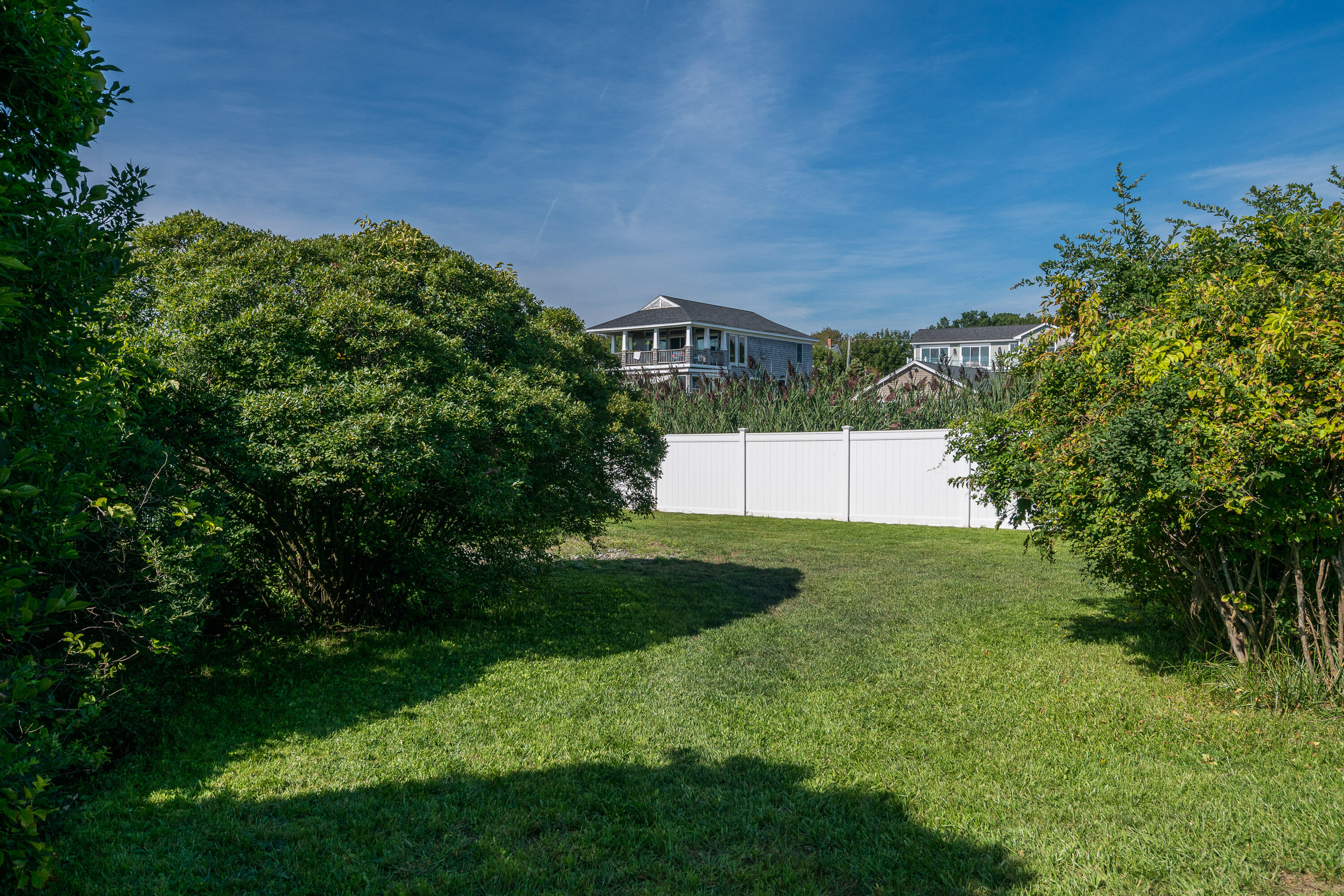 313 Long Beach Avenue