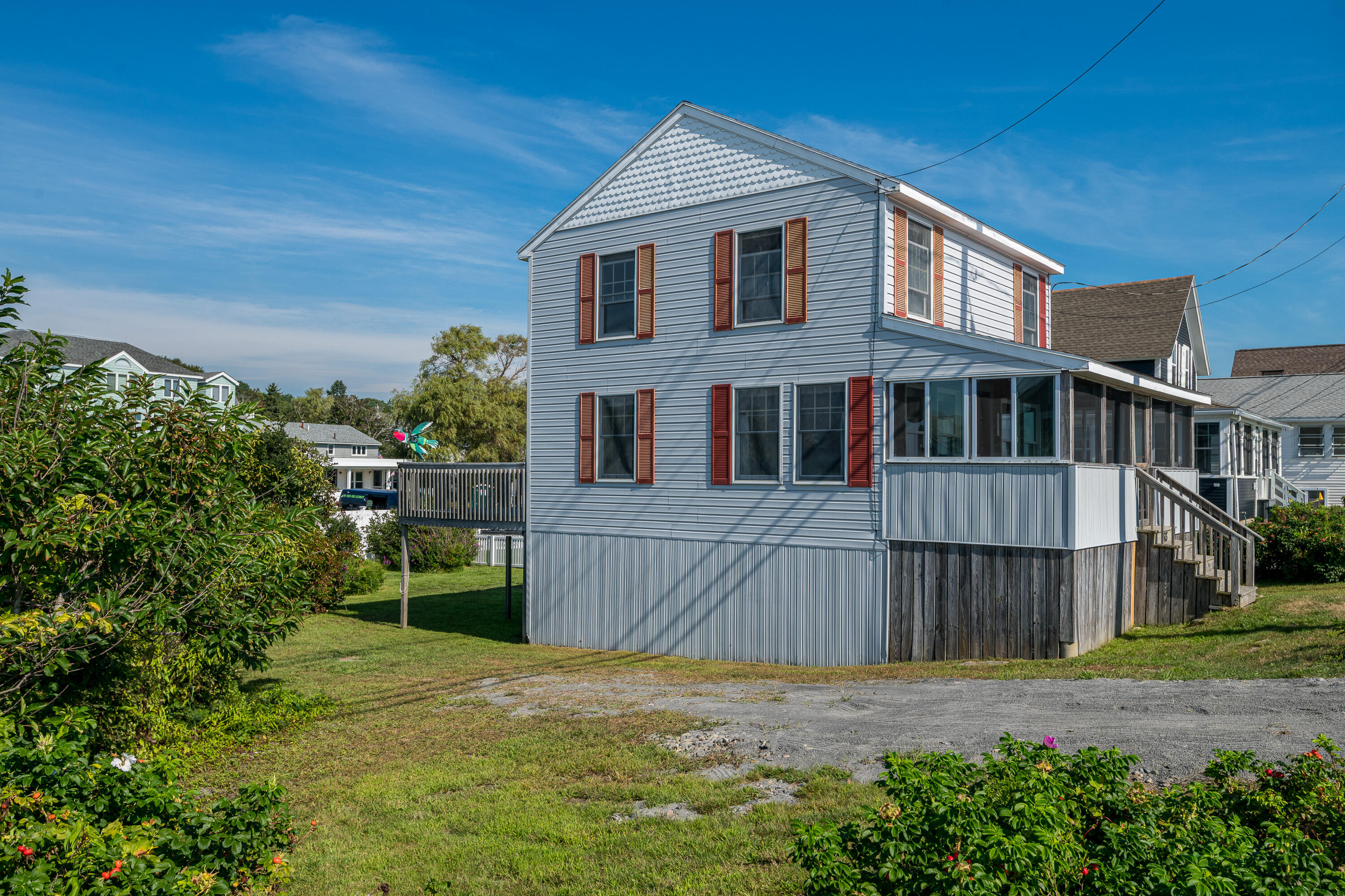 313 Long Beach Avenue