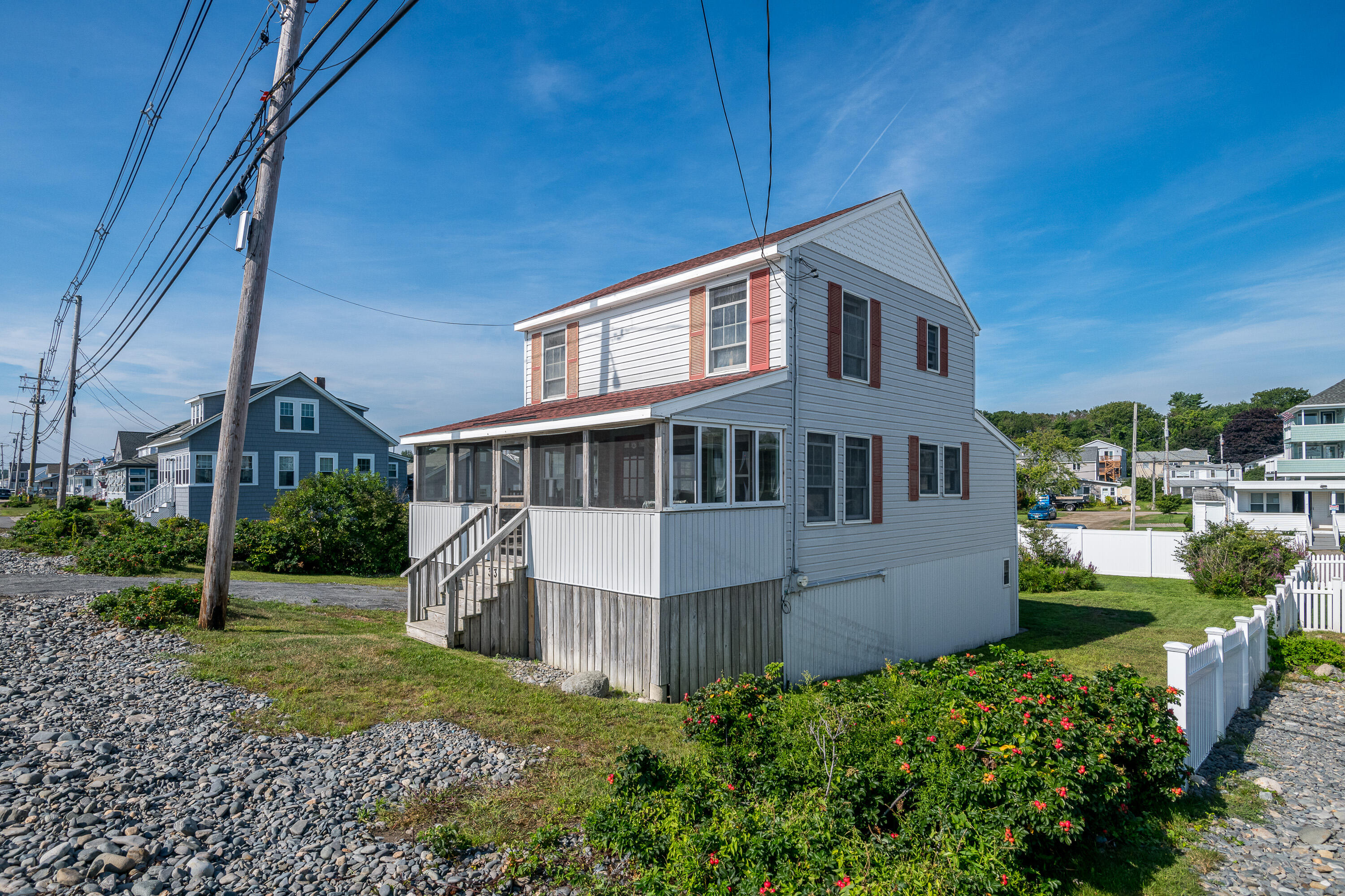 313 Long Beach Avenue