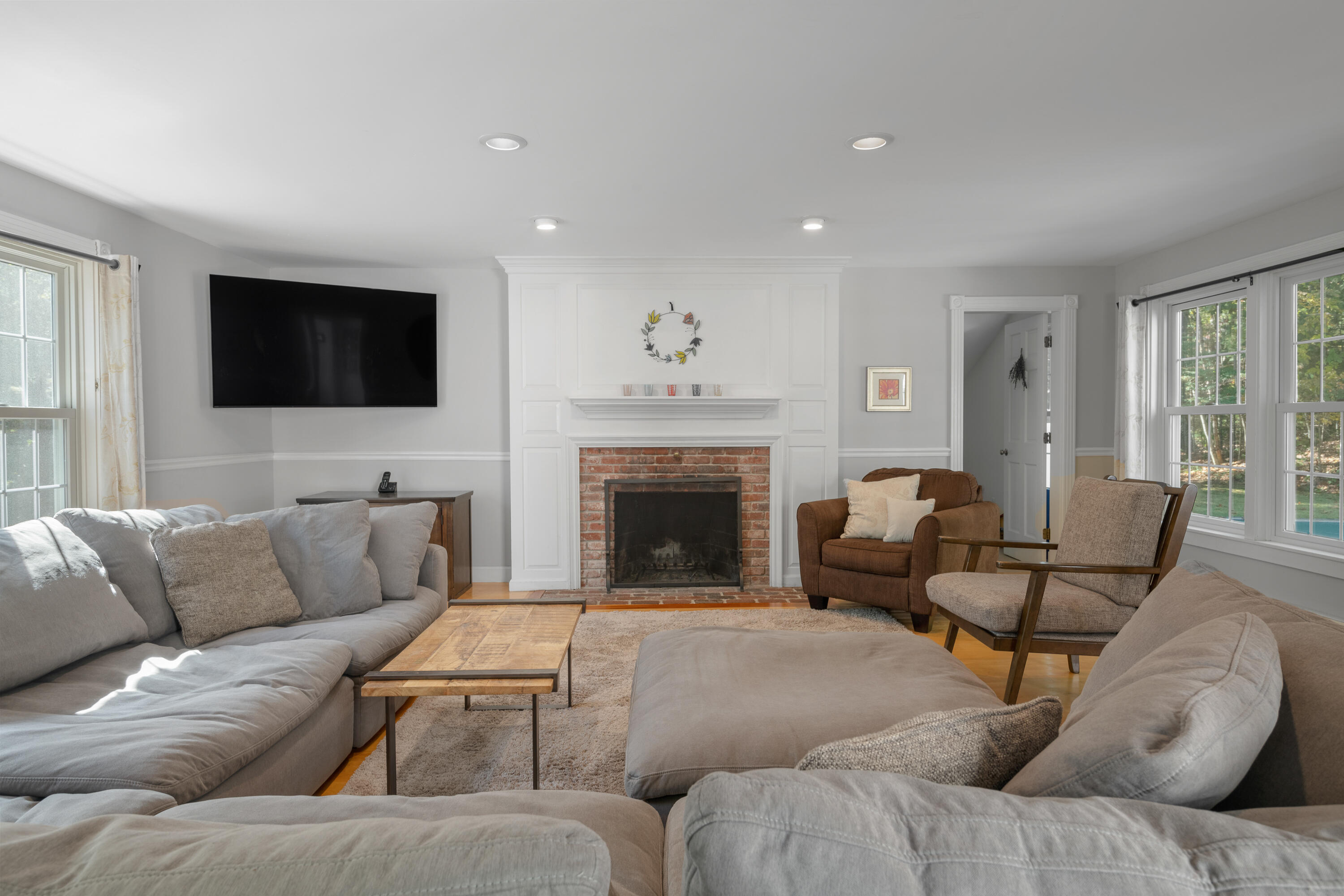 30 Sentry Hill Road