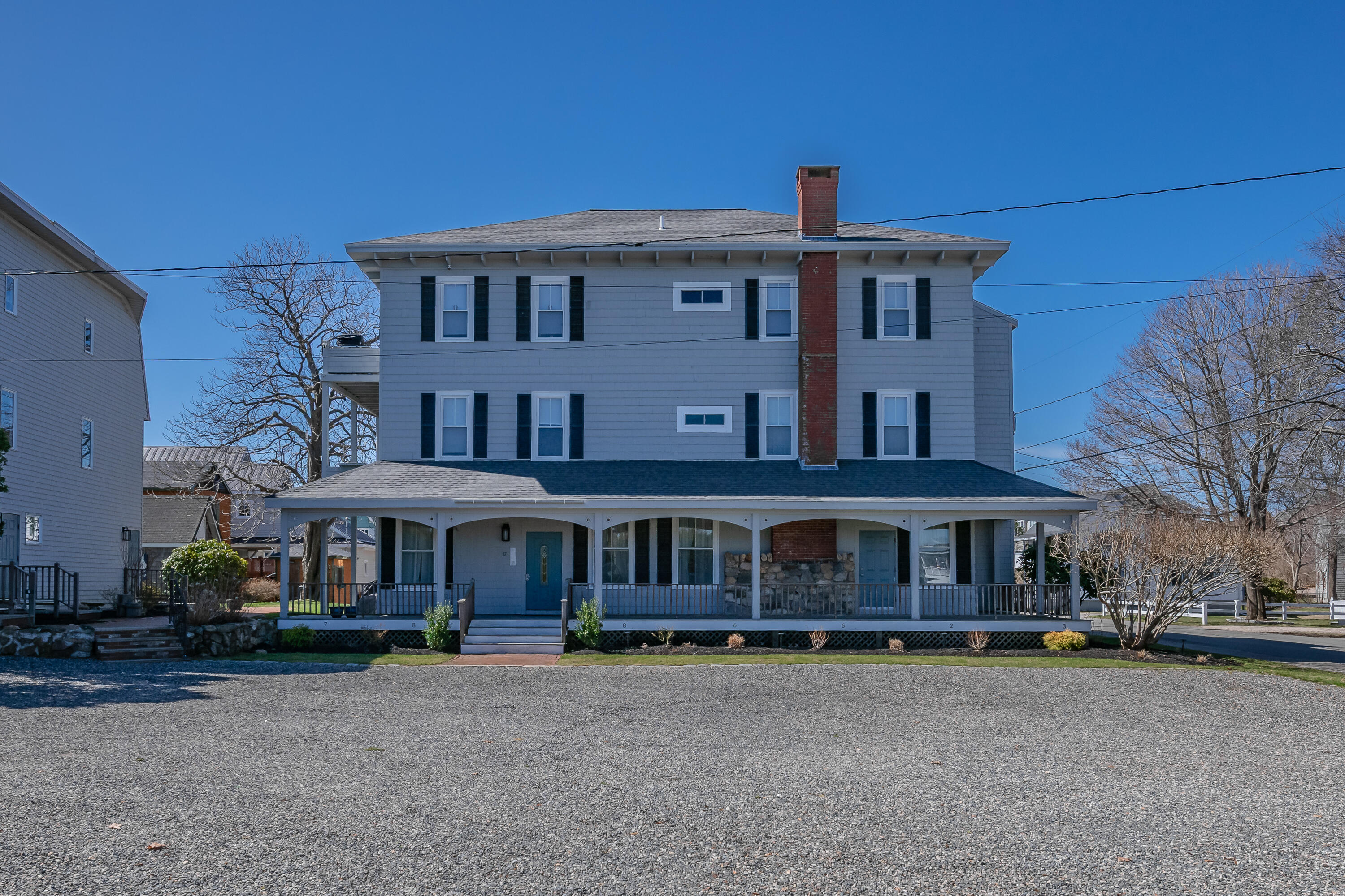 37 Freeman Street, 12