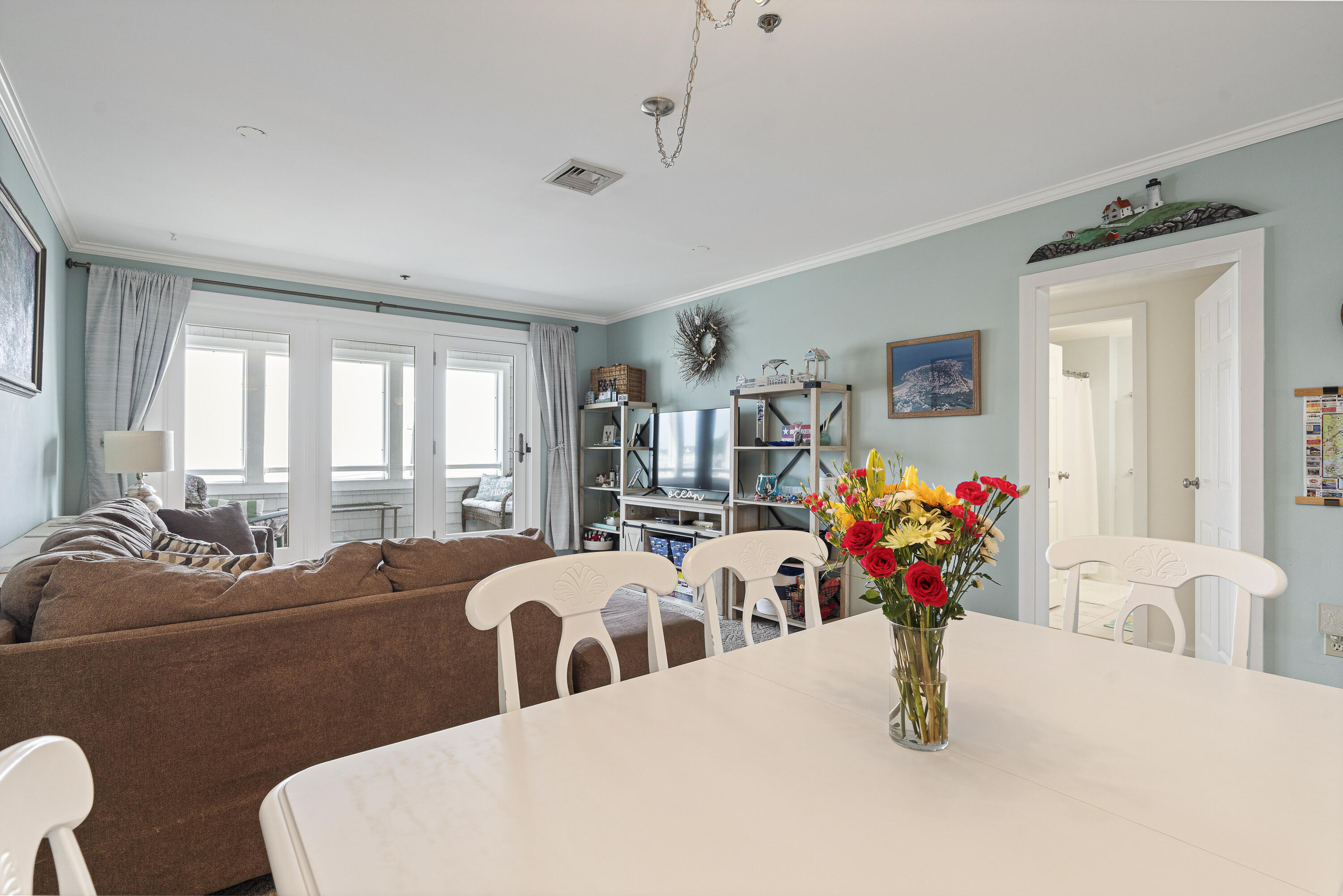 31 Ocean Avenue, 311