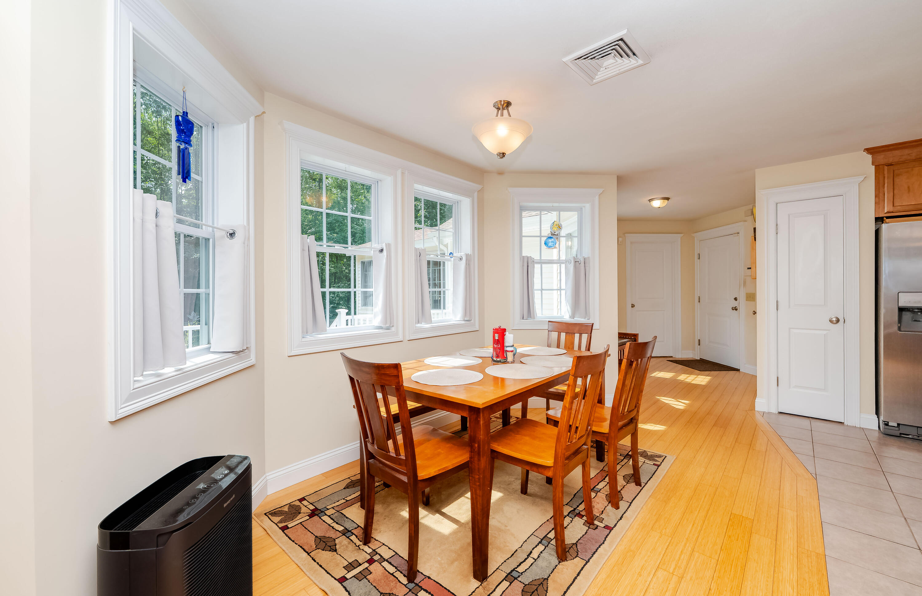 100 Guinea Road