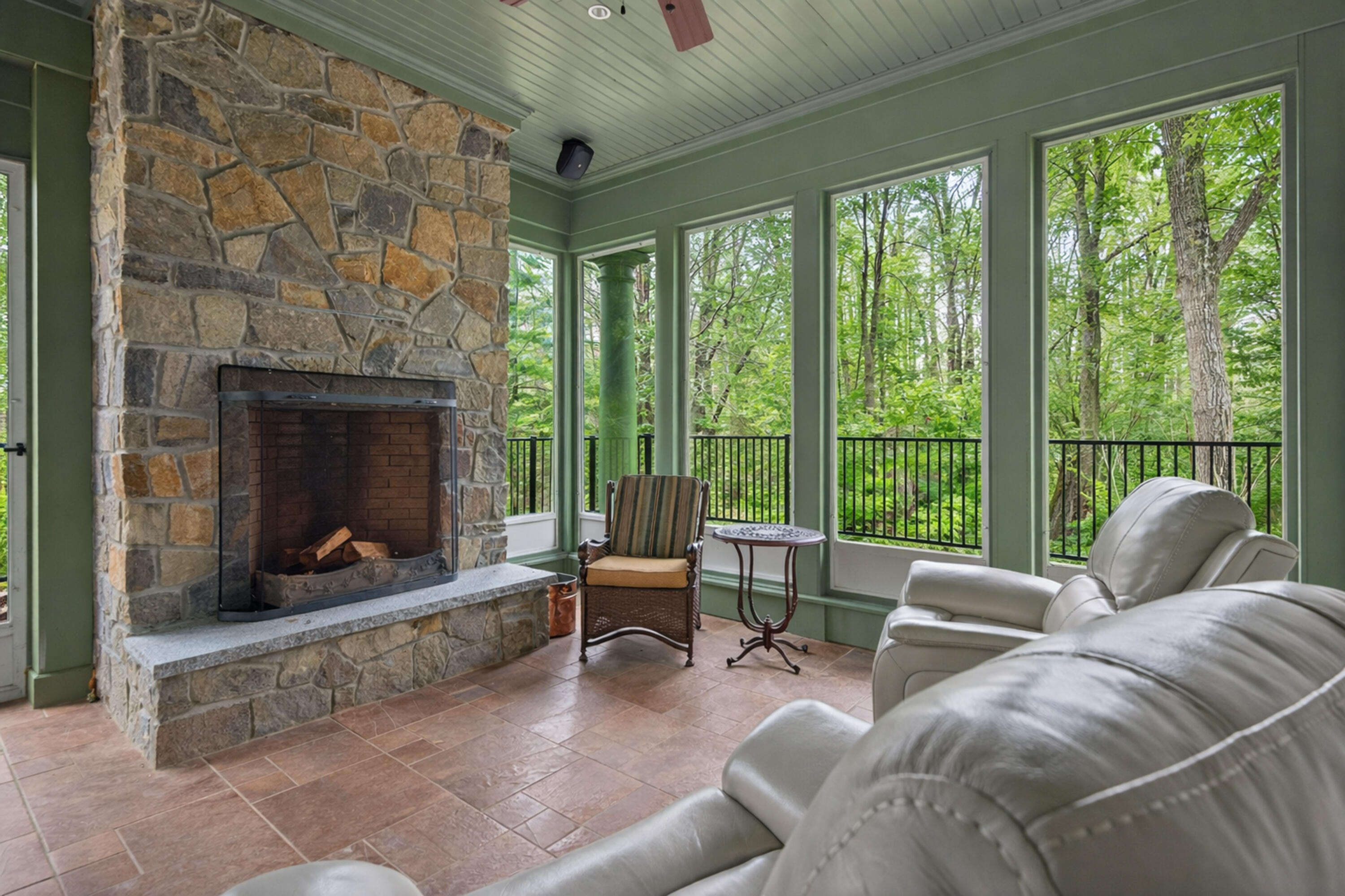 11 Winslow Lane
