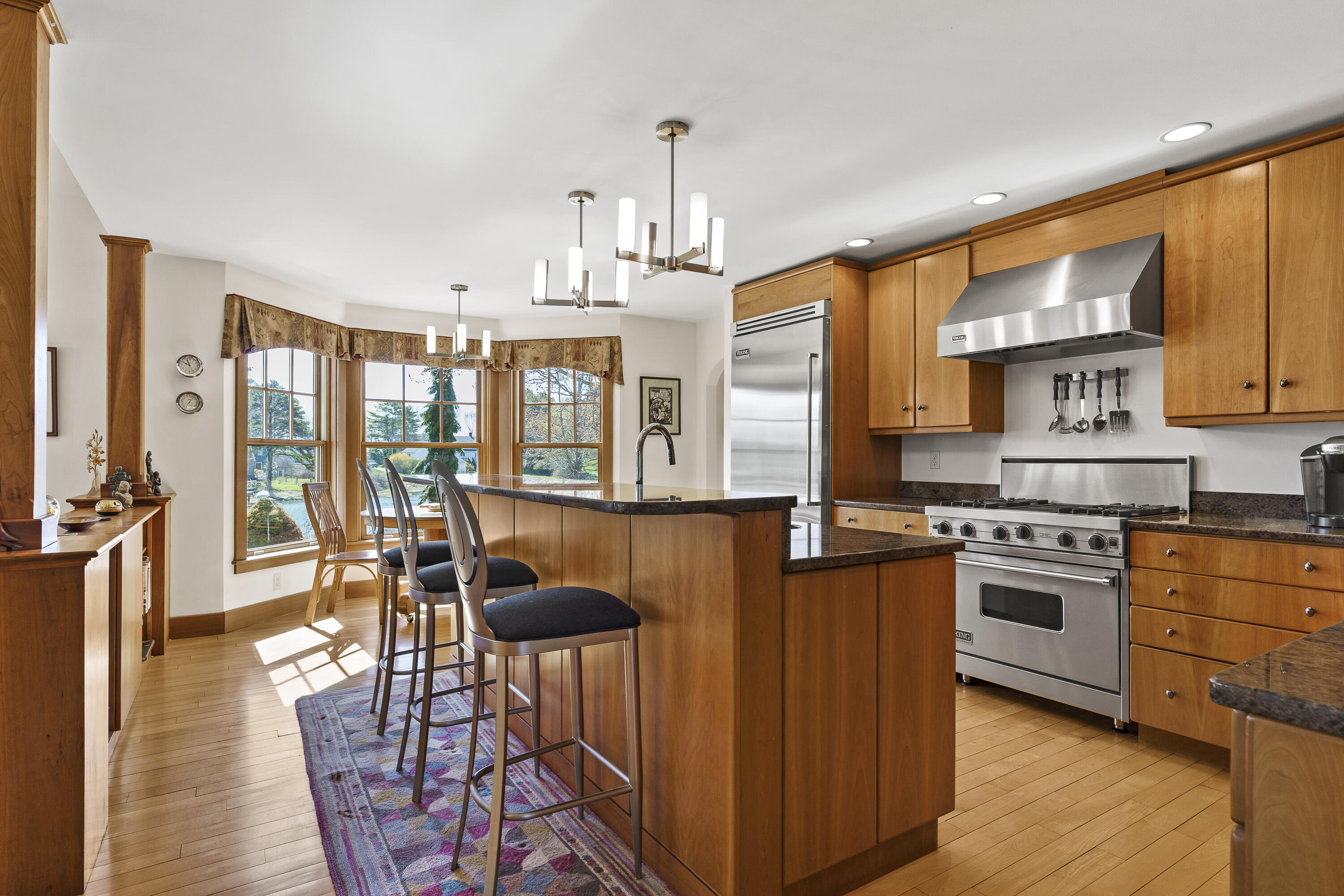 27 Riverview Drive