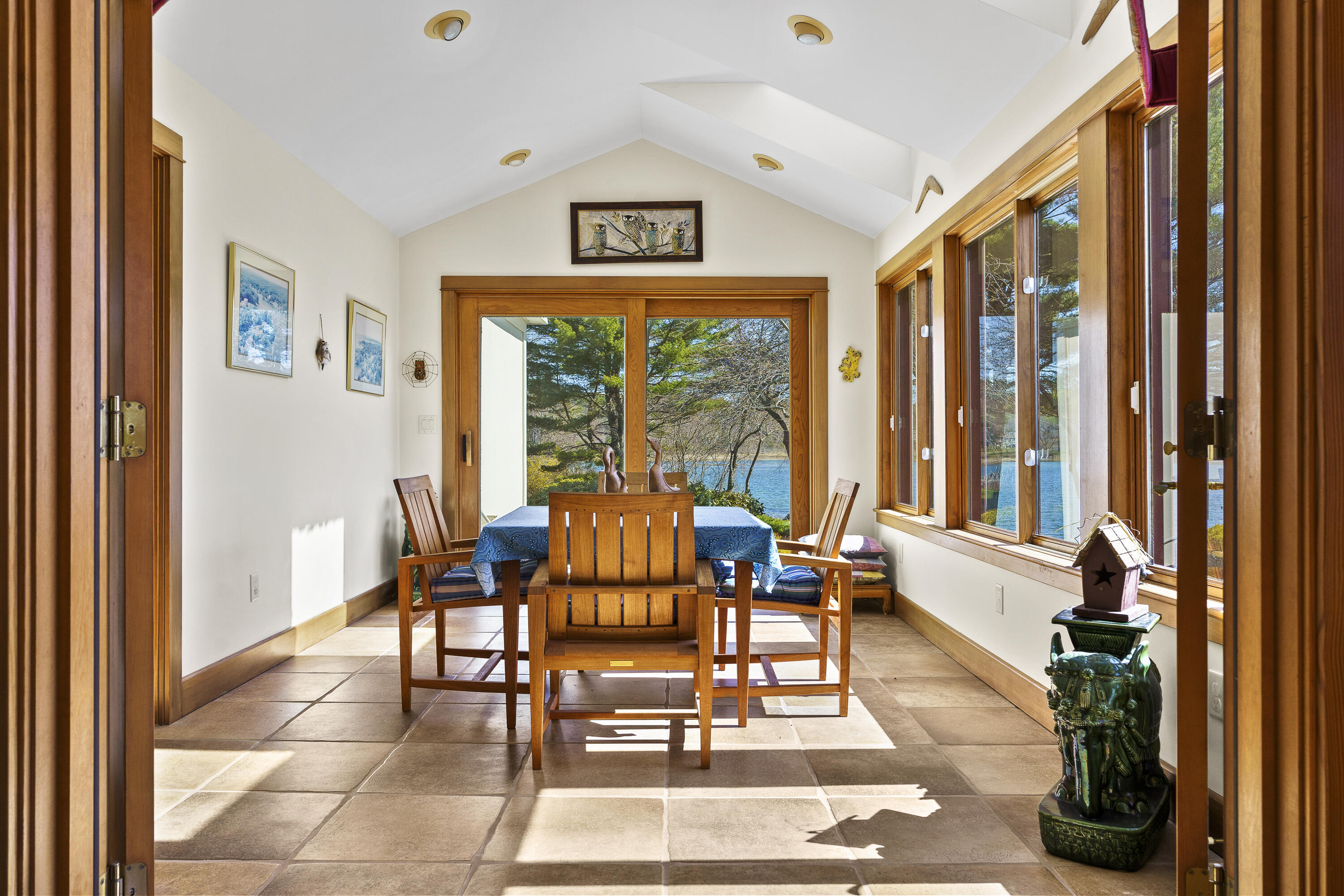 27 Riverview Drive