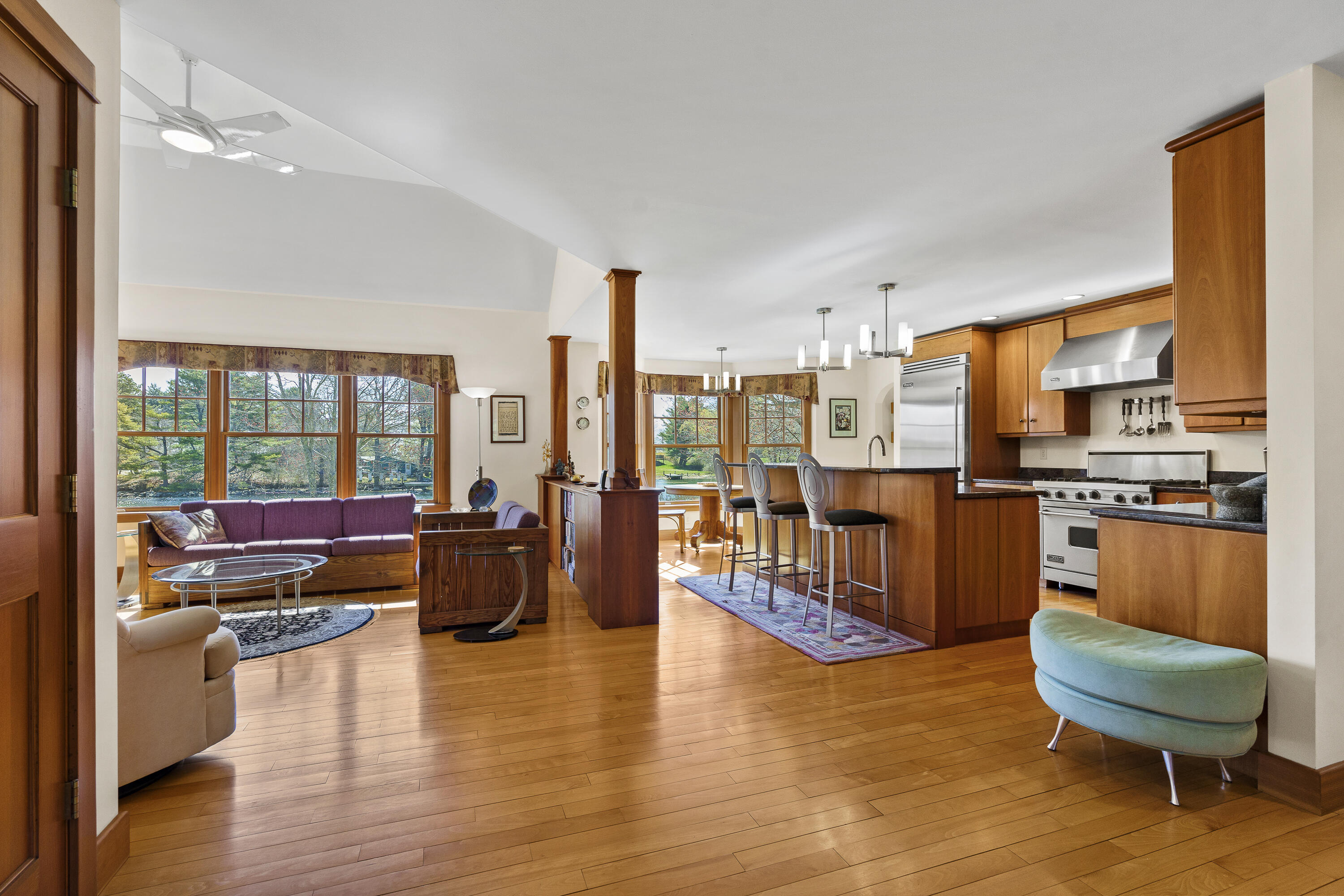 27 Riverview Drive
