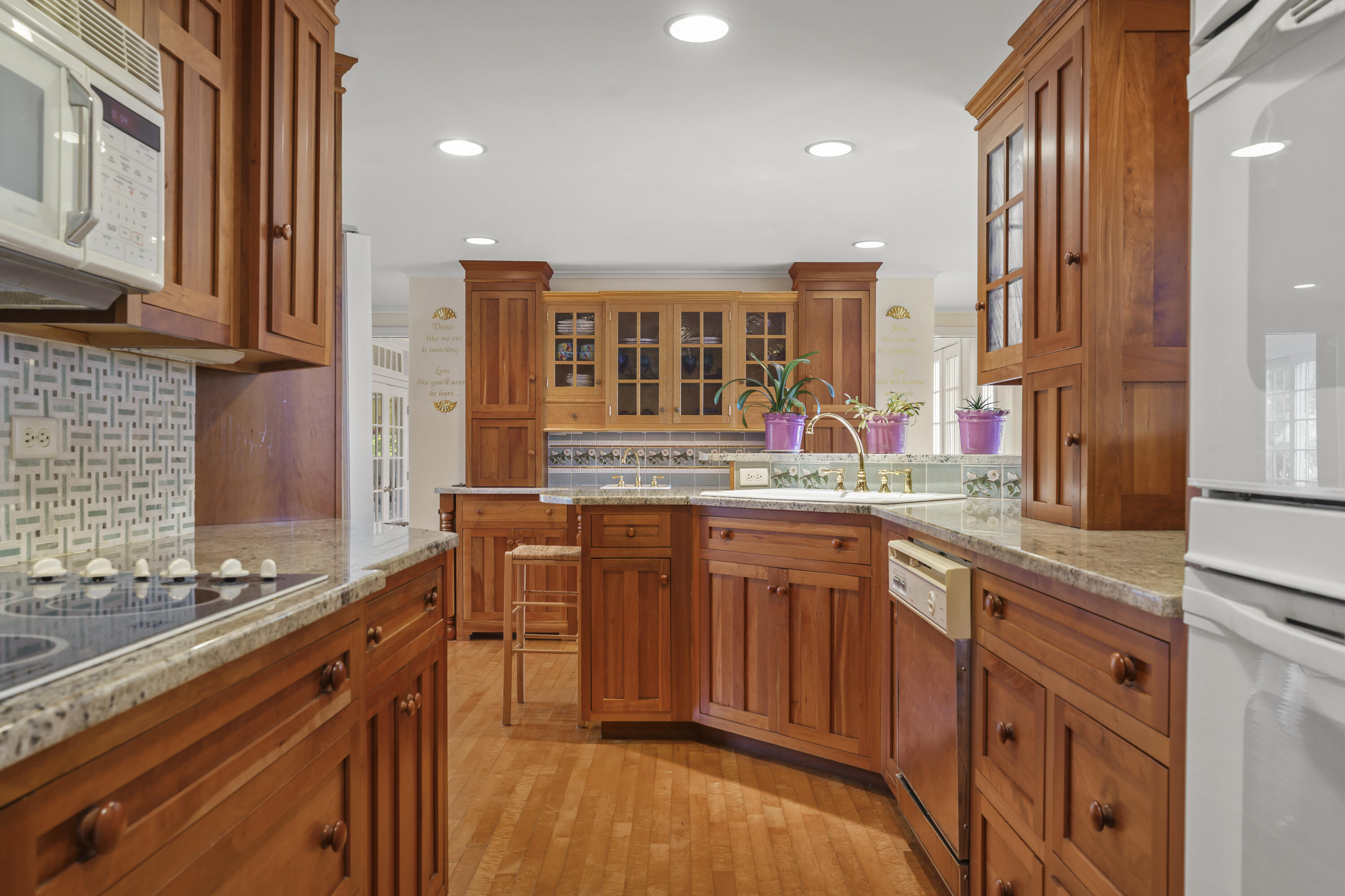 25 Bayberry Lane