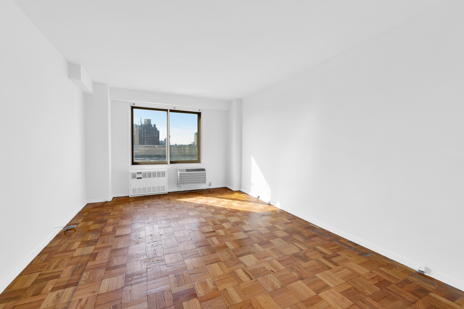 175 W 12TH Street 10G