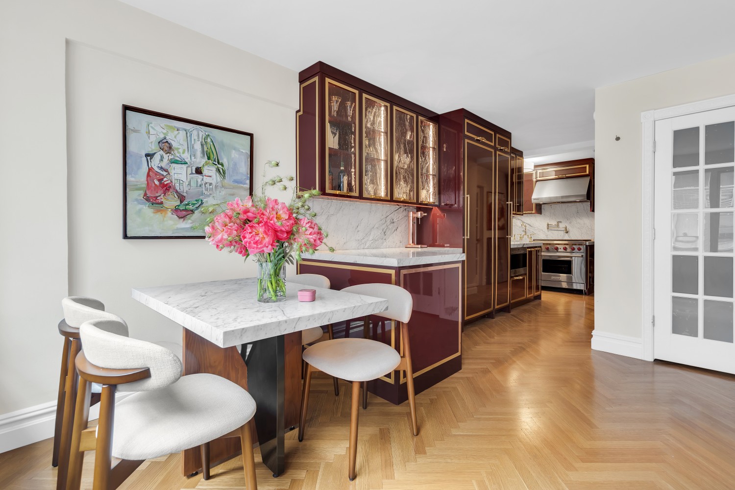 420 E 55TH Street 8U