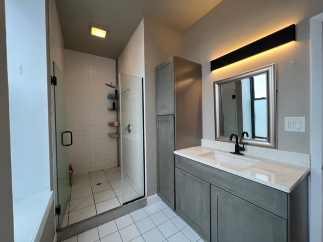 2001 W Ohio Street Unit: 3S