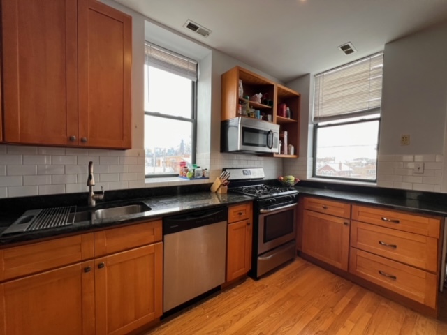 2001 W Ohio Street Unit: 3S