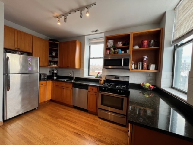 2001 W Ohio Street Unit: 3S