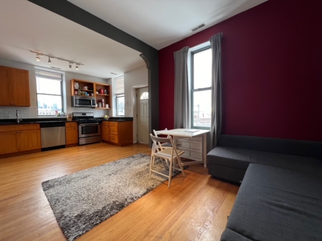 2001 W Ohio Street Unit: 3S