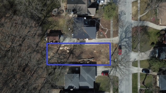 910 N Brainard Avenue