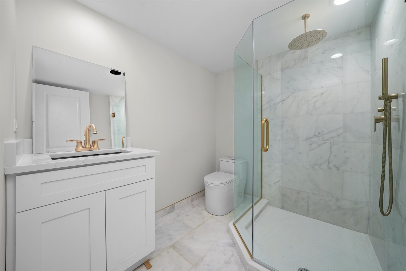 618 N Ashland Avenue