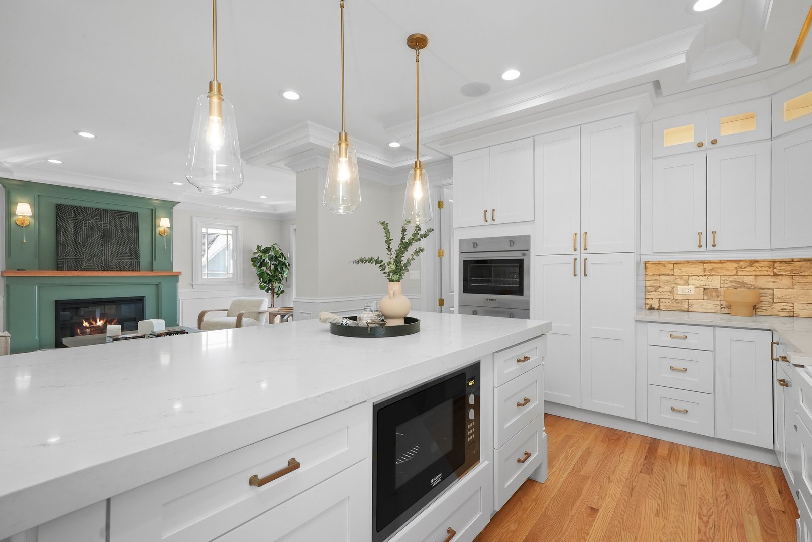 618 N Ashland Avenue