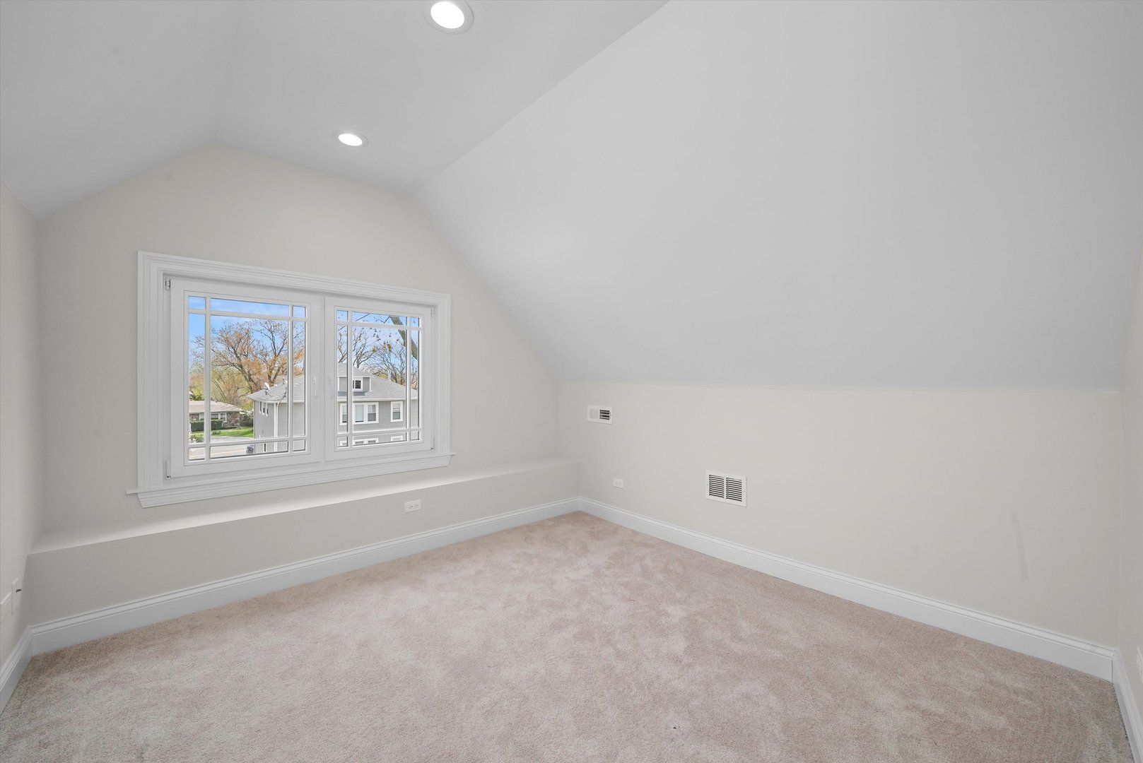 618 N Ashland Avenue