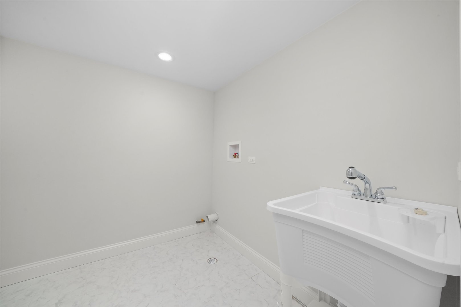 618 N Ashland Avenue