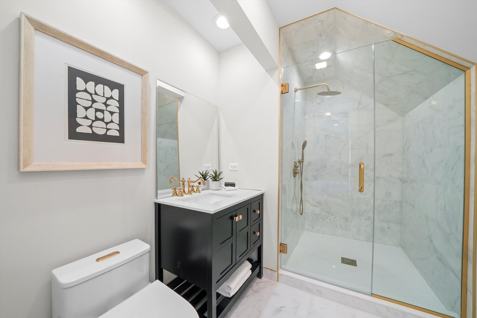 618 N Ashland Avenue