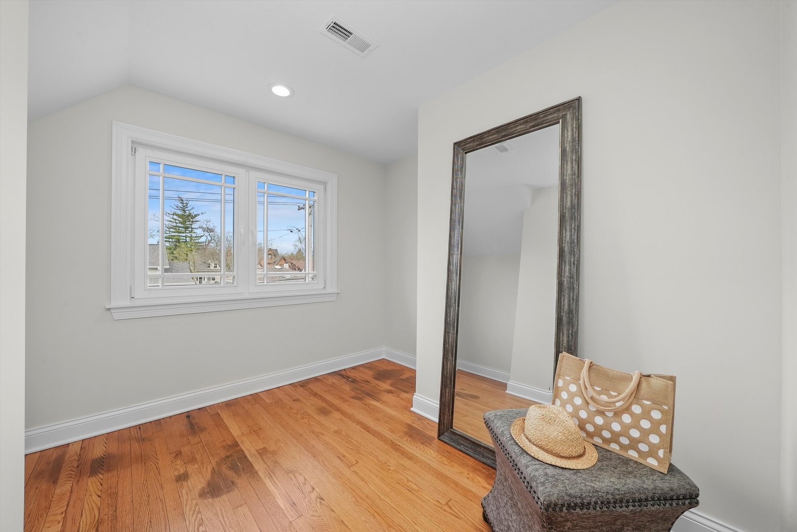 618 N Ashland Avenue