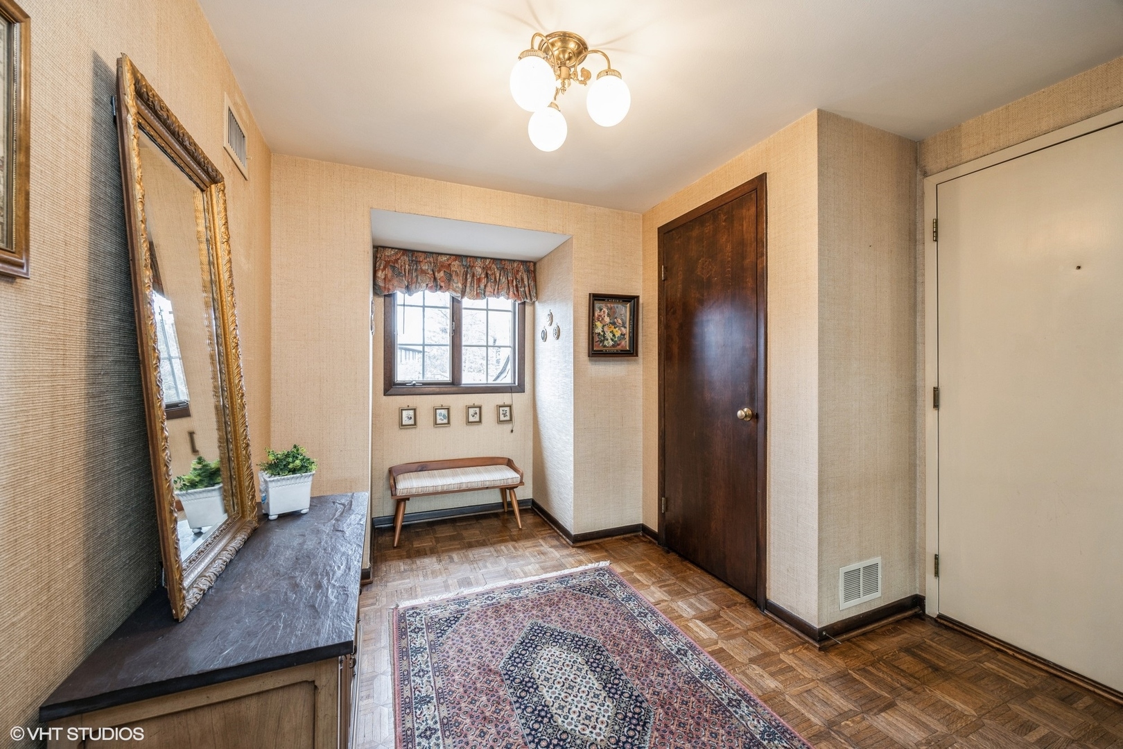 11 Sauk Trail Unit: 3