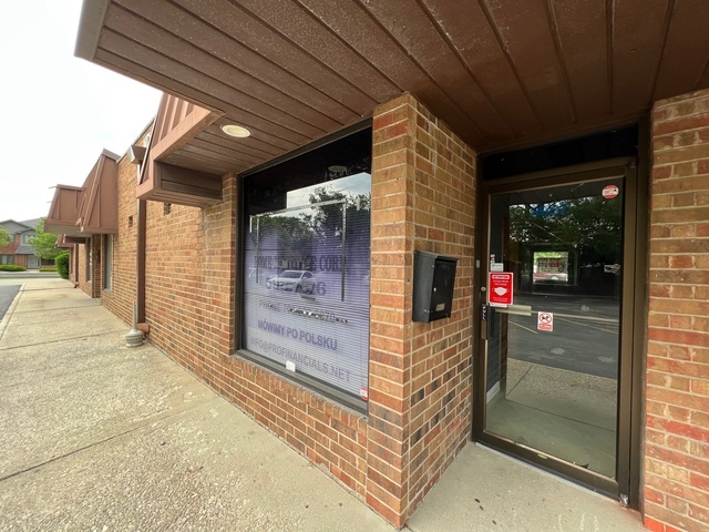 9959 S Roberts Road Unit: B