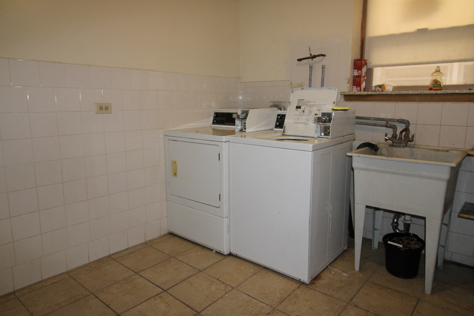6151 S 76th Avenue Unit: 1N