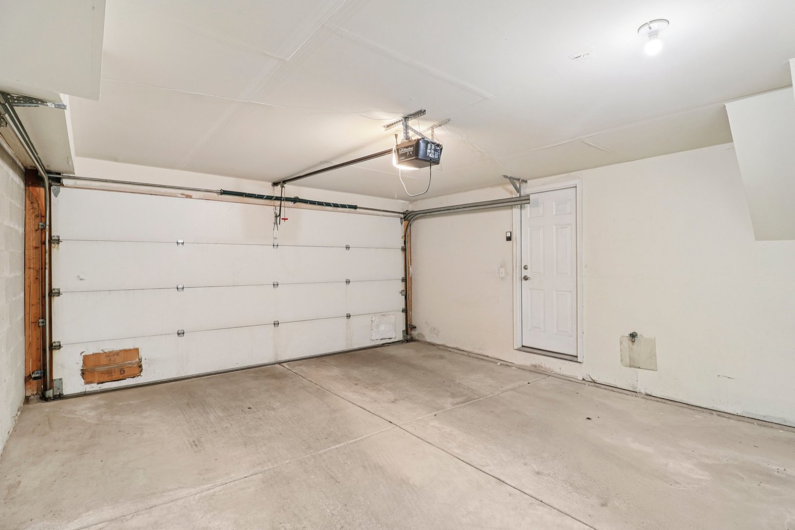 6120 W 65th Street Unit: 5